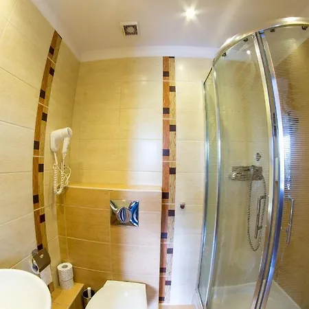 Gosciniec Pod Markizami Bed & Breakfast 3*