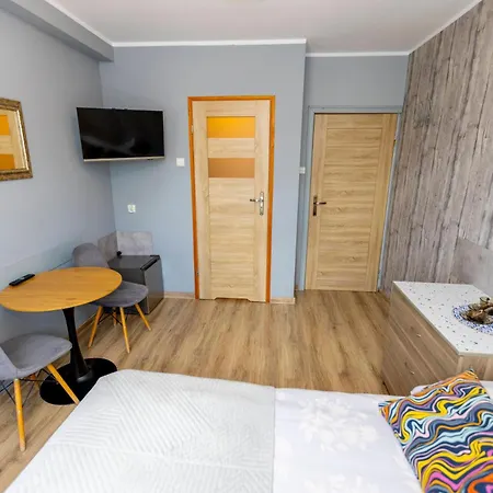 格斯尼克波德玛奇匝米旅馆 马尔堡