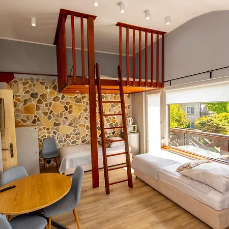 格斯尼克波德玛奇匝米旅馆 3* 马尔堡