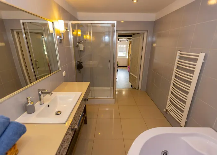 Couette-café Gosciniec Pod Markizami 3*