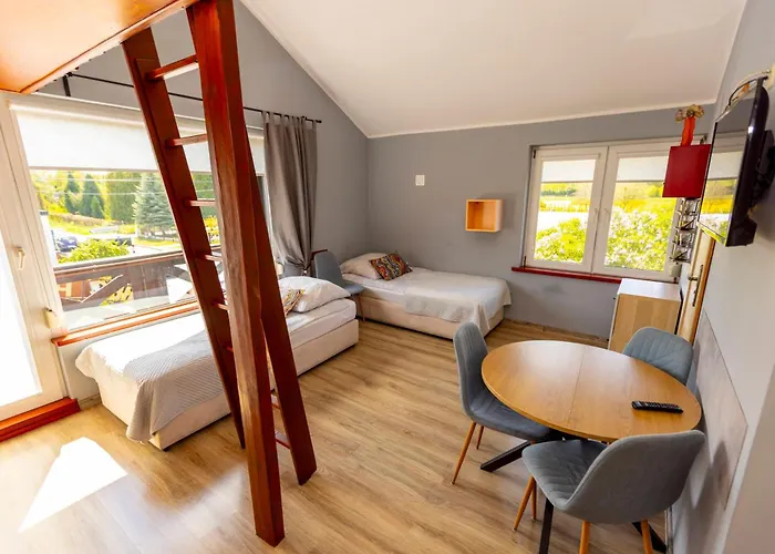 Gosciniec Pod Markizami Couette-café 3*