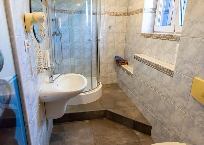 Gosciniec Pod Markizami 3*