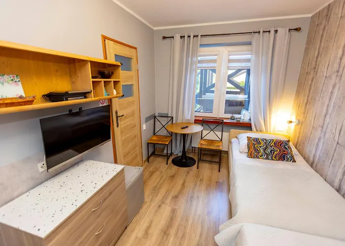 Gosciniec Pod Markizami 3*