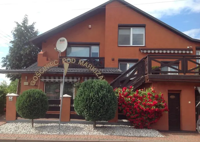 Gosciniec Pod Markizami ベッド・アンド・ブレックファスト マルボルク